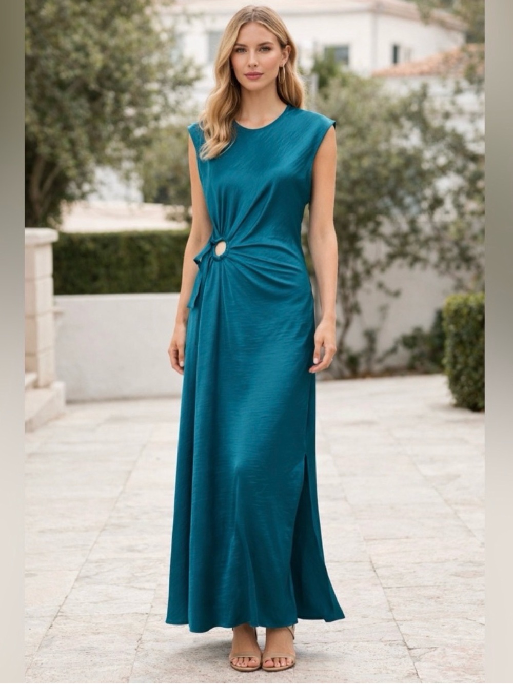 House of Harlow 1960 Revolve
Deep Teal Ruched Keyhole Maxi
Dress